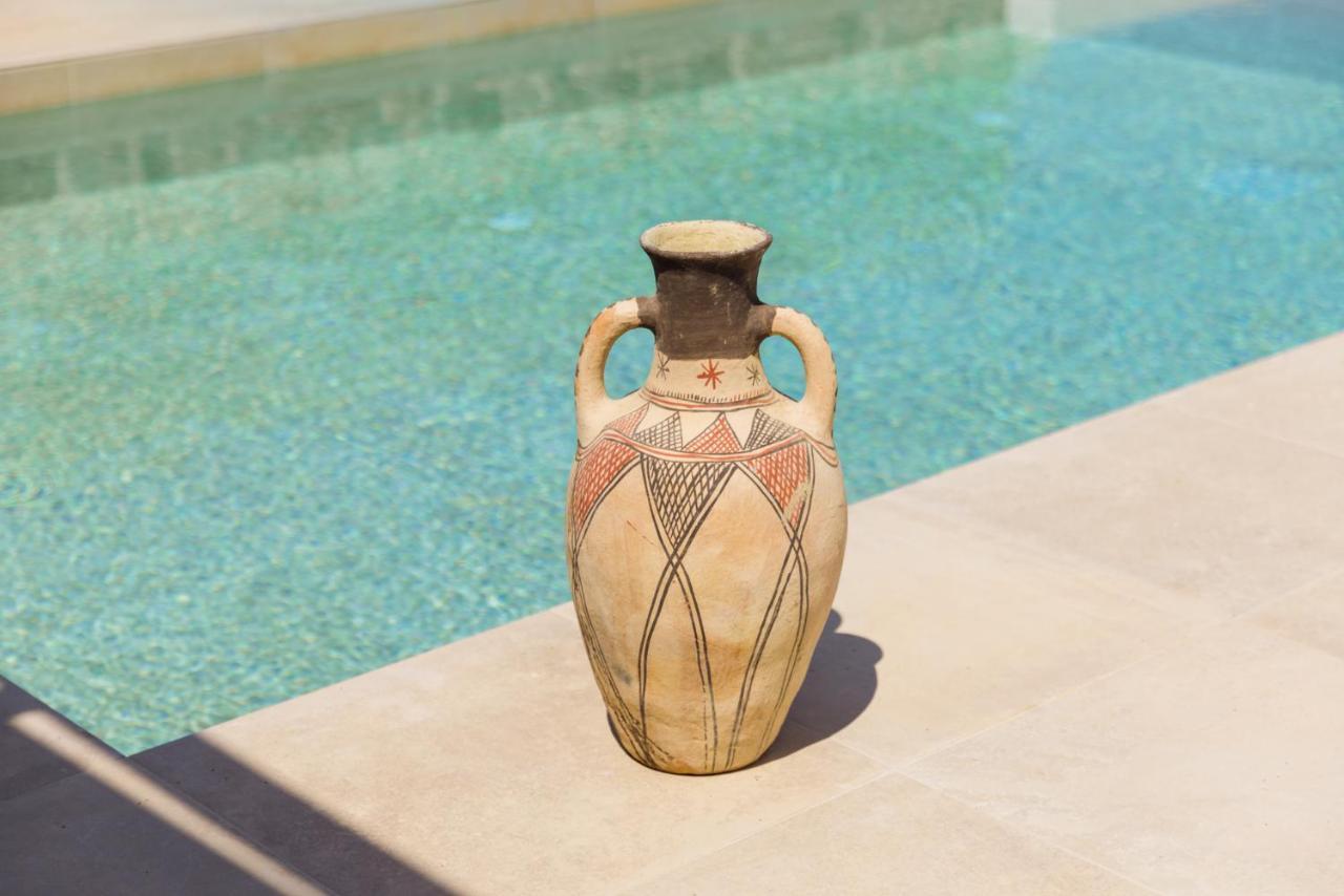 אמופי Orelia Luxury Villas מראה חיצוני תמונה